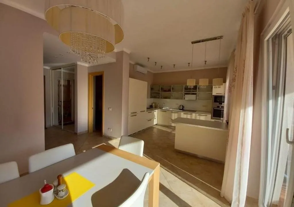 Flat 127m² in Montenegro, Kotor. Priced at 240000€ rent photo-4