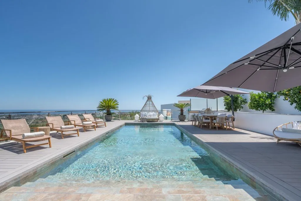 Villa 744m² in Italy, Karimate. Priced at 5900000€ rent photo-4