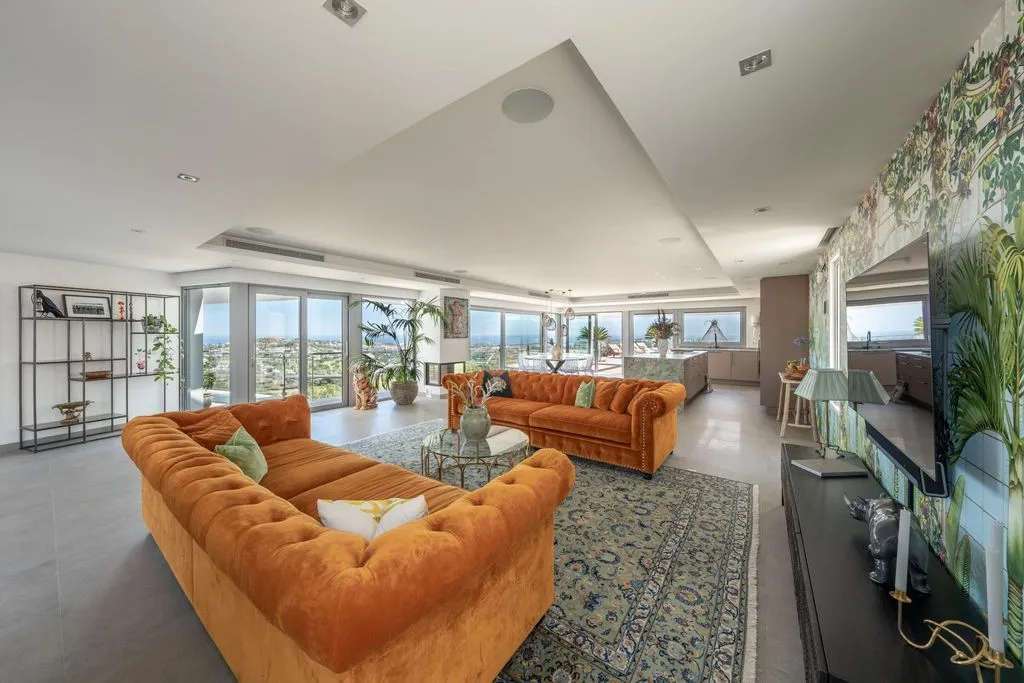 Villa 744m² in Italy, Karimate. Priced at 5900000€ rent photo-6