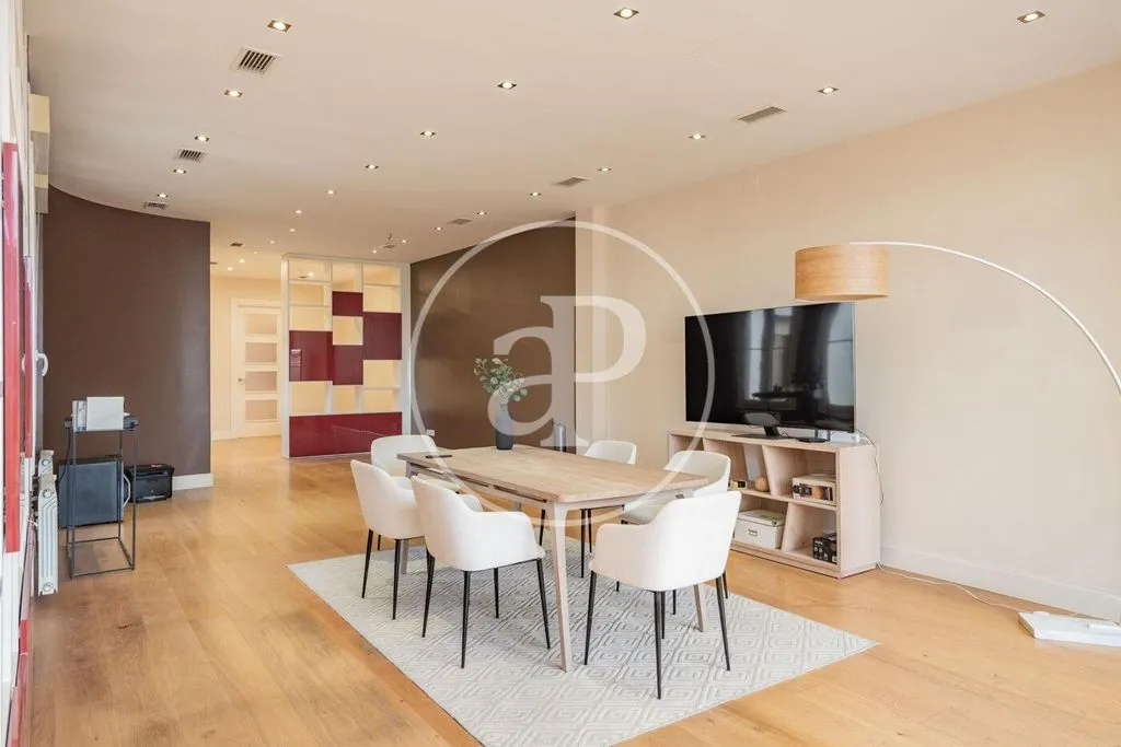 Penthouse 255m² in Spain, Madrid. Priced at 3100000€ rent photo-3