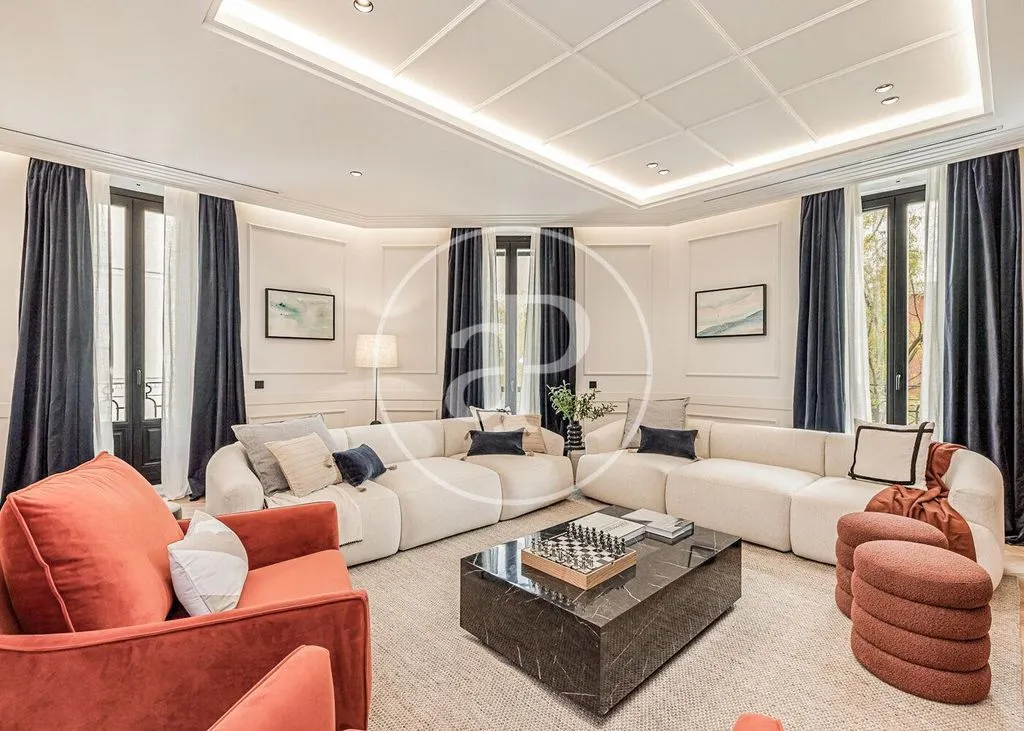 Flat 348m² in Portugal, Lisbon. Priced at 2590000€ rent photo-1