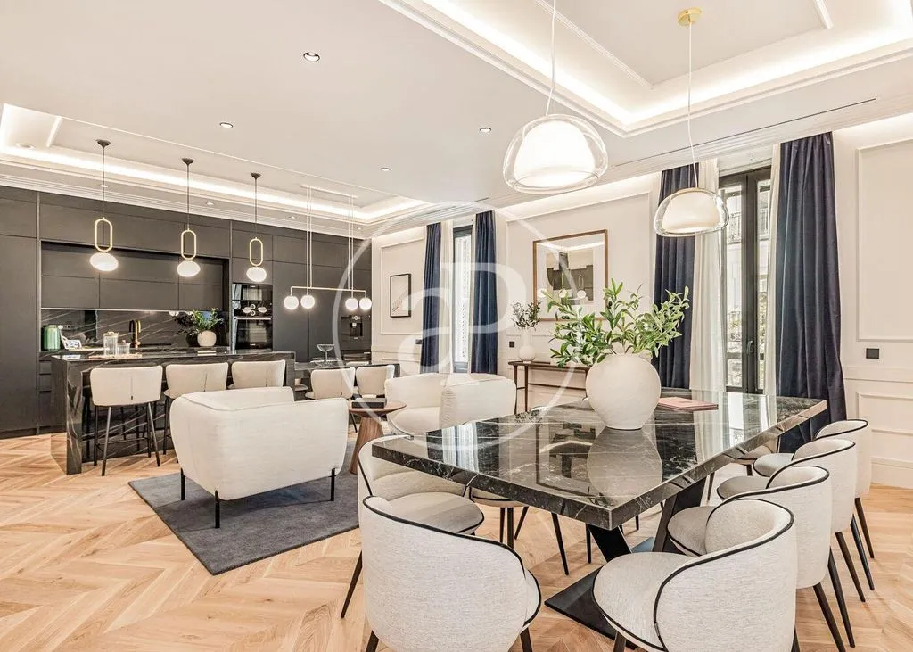Flat 348m² in Portugal, Lisbon. Priced at 2590000€ rent photo-5