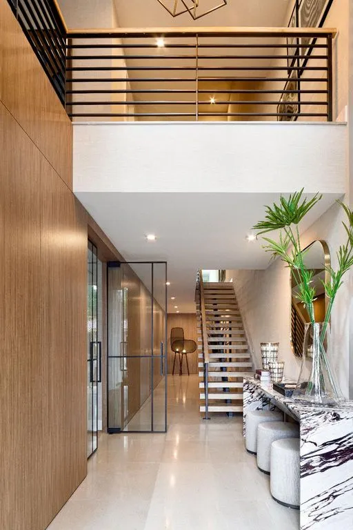 Townhouse 462m² in USA, Coral Gables. Priced at 6295300€ rent photo-3
