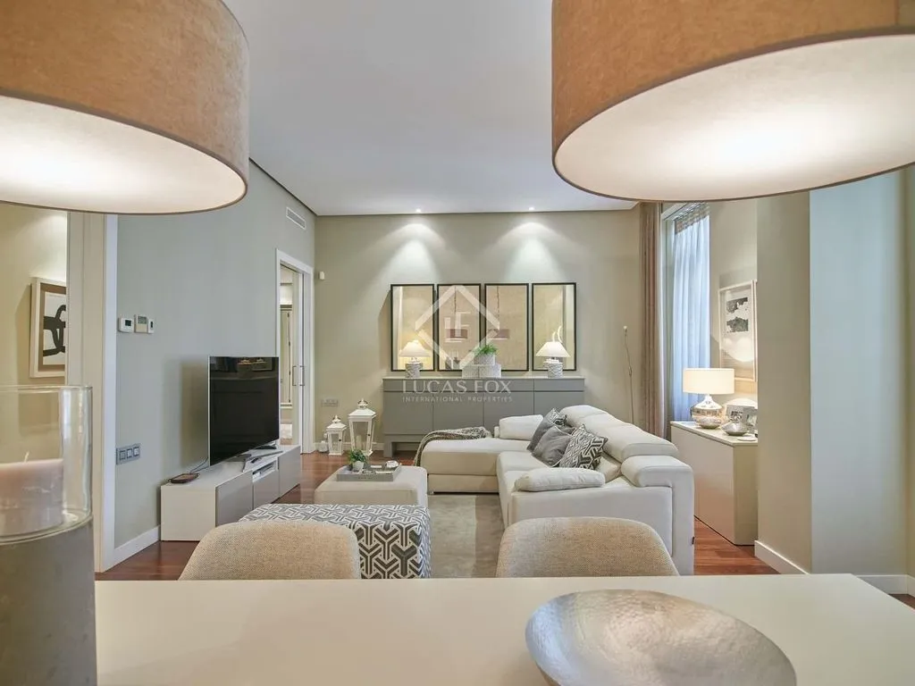 Flat 231m² in Spain, Valencia. Priced at 1400000€ rent photo-6