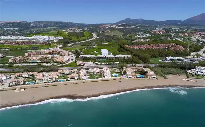 Other Properties 64m² in Italy, Lanzo d'Intelvi. Priced at 266000€ rent photo-6