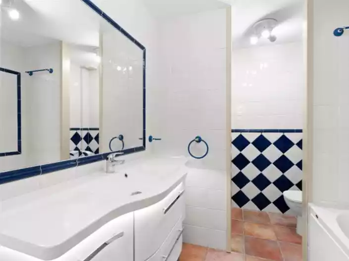 Flat 147m² in Italy, Cremona. Priced at 375000€ rent photo-13