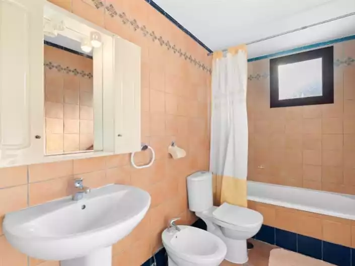 Flat 147m² in Italy, Cremona. Priced at 375000€ rent photo-16