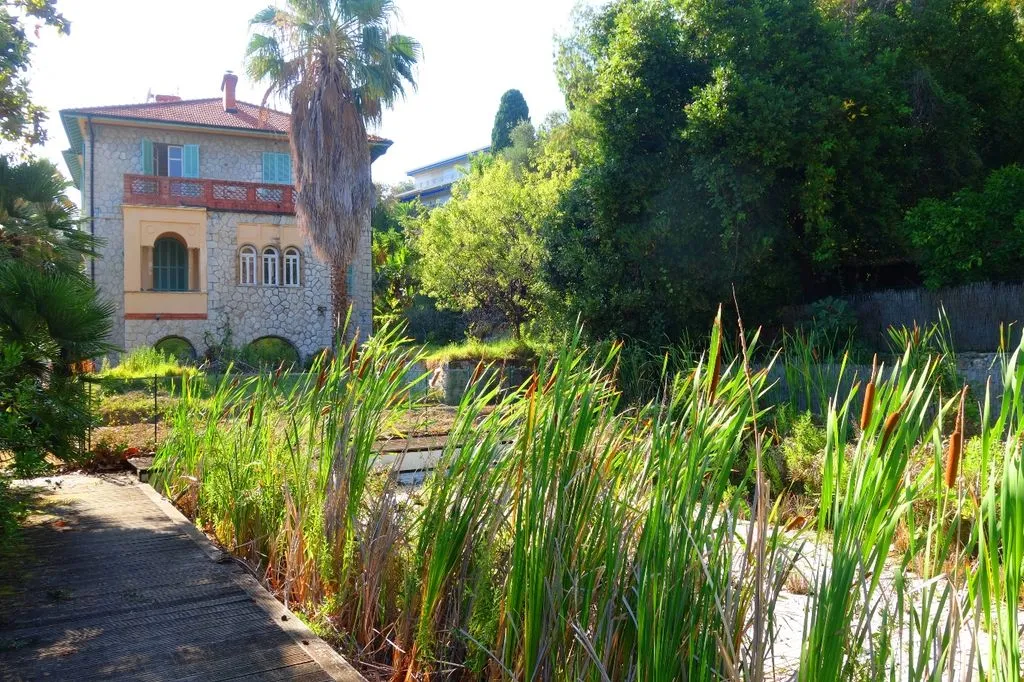 Villa 1800m² in Italy, Albenga. Priced at 4300000€ rent photo-3