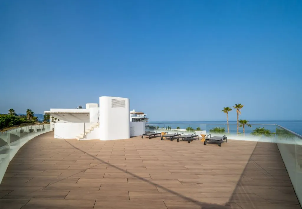 Penthouse 494m² in USA, Southbury. Priced at 2100000€ rent photo-3