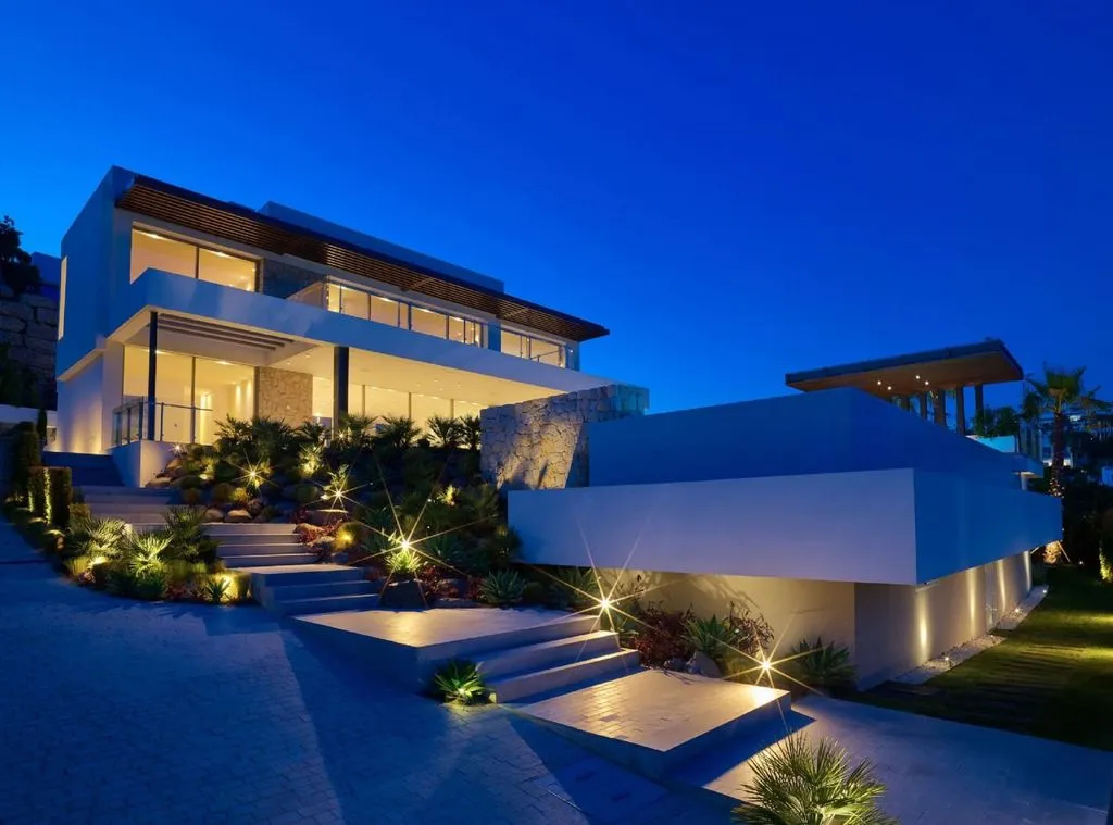 Villa 328m² in Portugal, Oeirash. Priced at 4500000€ rent photo-4