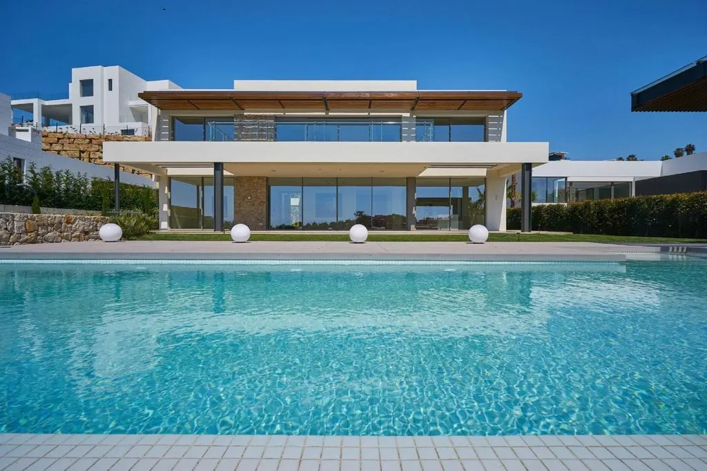 Villa 328m² in Portugal, Oeirash. Priced at 4500000€ rent photo-6