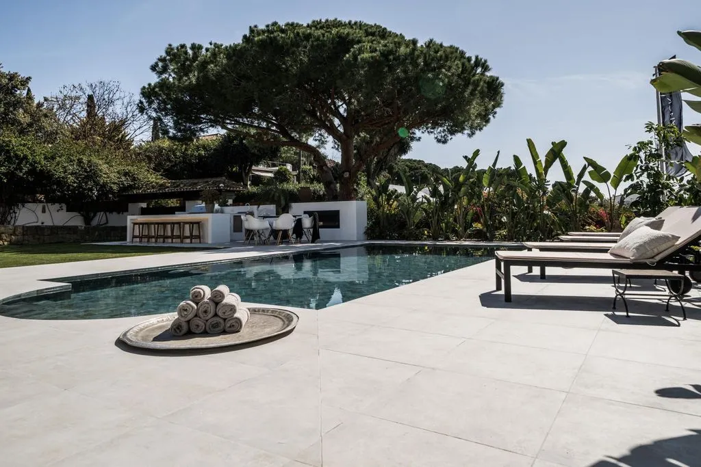 Villa 441m² in Portugal, Oeirash. Priced at 2795000€ rent photo-5