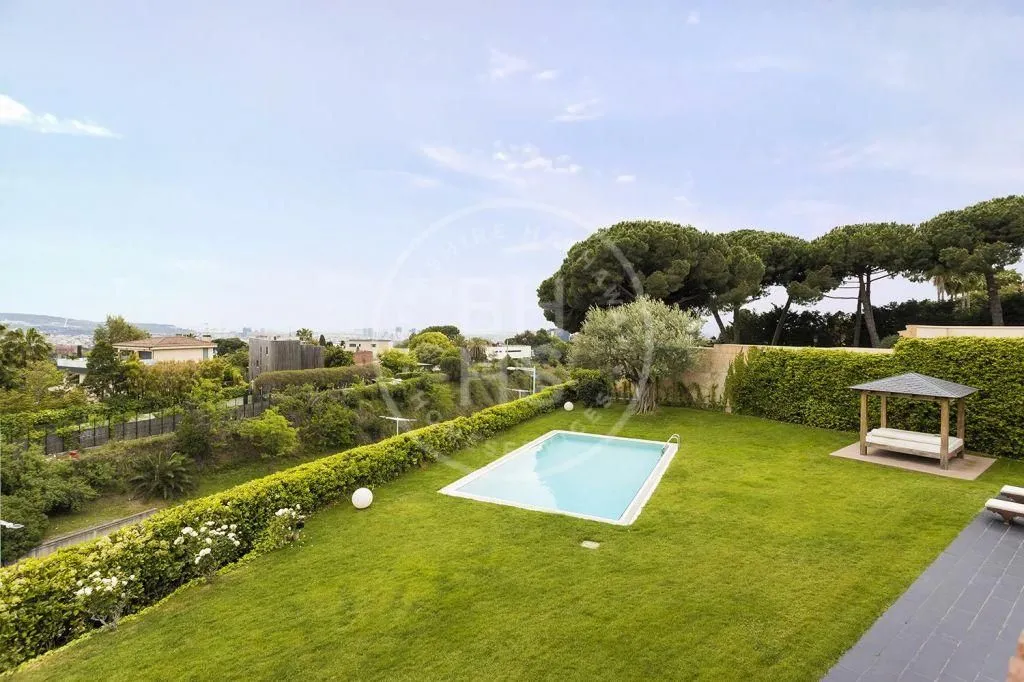 Villa 1227m² in France, Menton. Priced at 6900000€ rent photo-1
