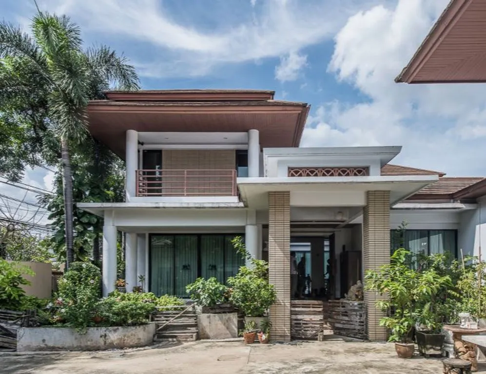 Villa 740m² in Thailand, Bangkok. Priced at 2035000€ rent photo-4