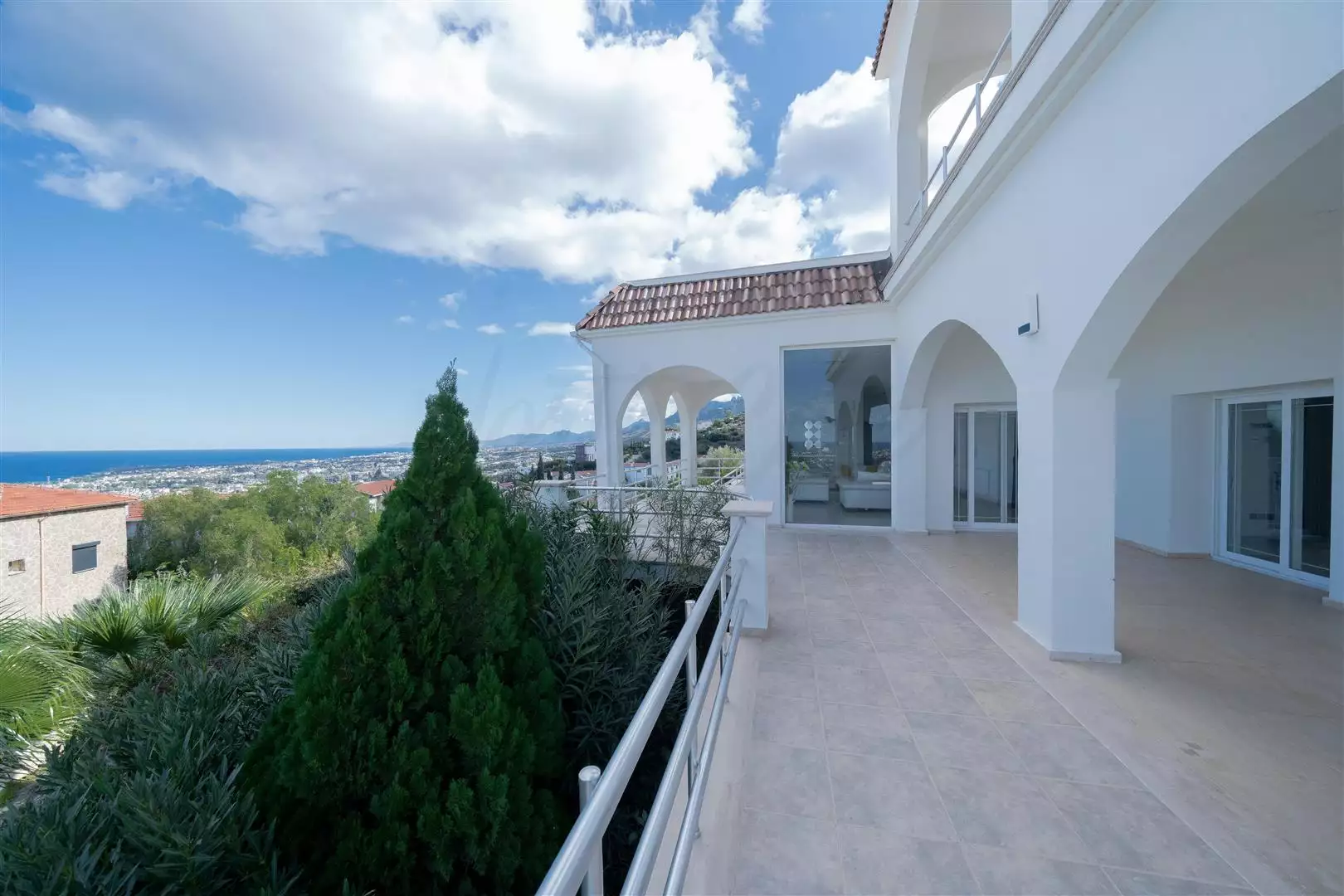 Villa 178m² in Cyprus, Edremith. Priced at 1100000£ rent photo-3