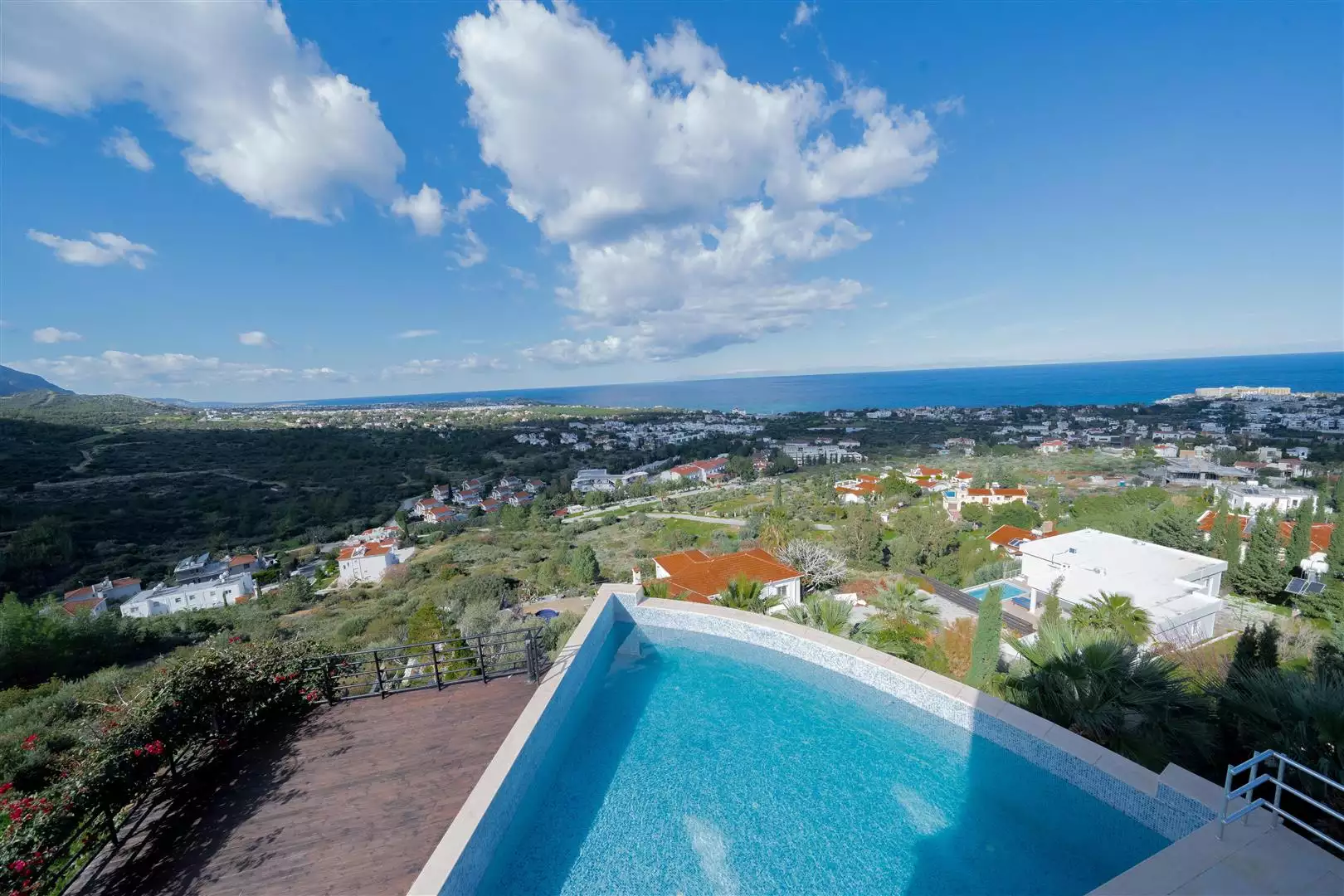 Villa 178m² in Cyprus, Edremith. Priced at 1100000£ rent photo-25