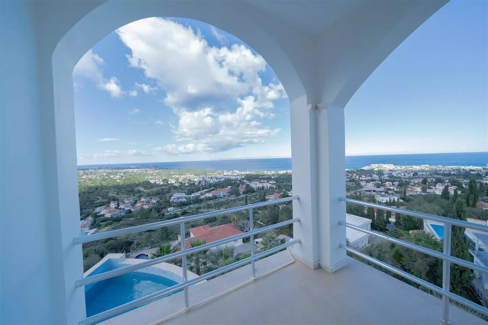 Villa 178m² in Cyprus, Edremith. Priced at 1100000£ rent photo-26