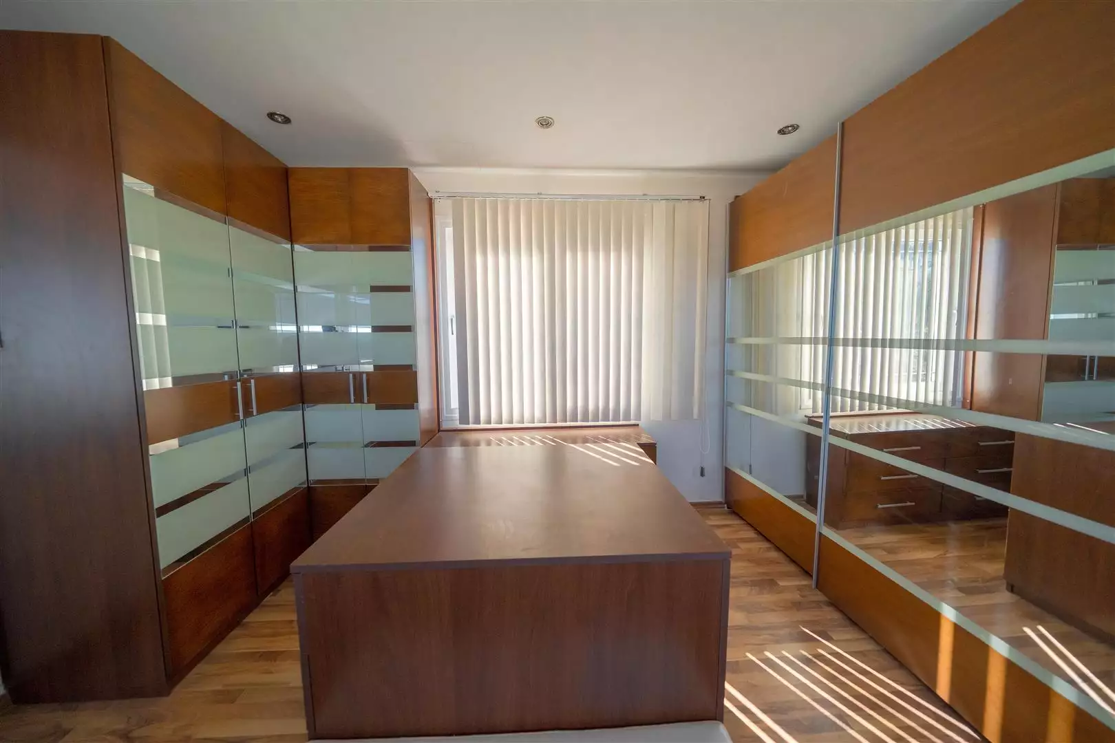 Villa 178m² in Cyprus, Edremith. Priced at 1100000£ rent photo-28