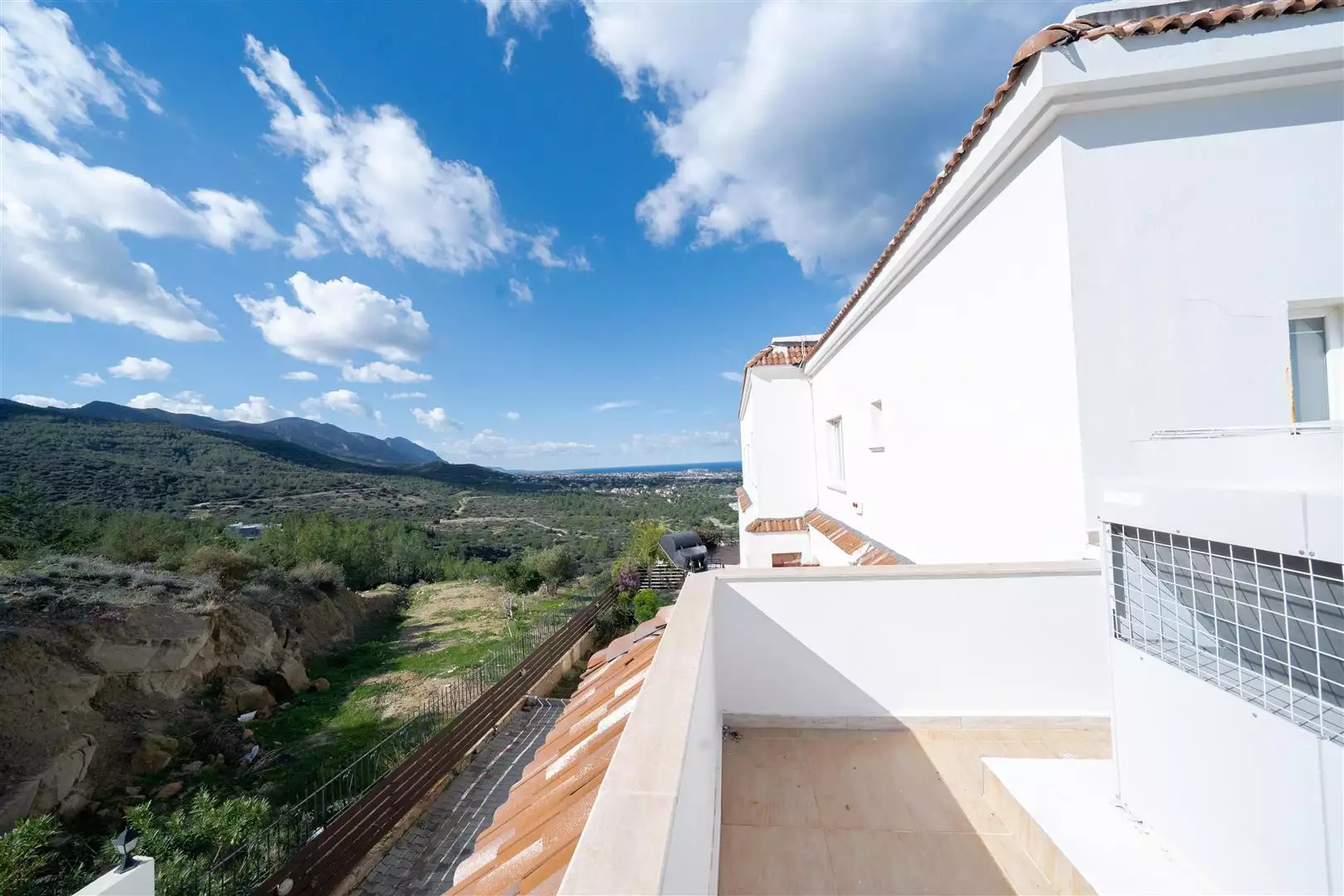 Villa 178m² in Cyprus, Edremith. Priced at 1100000£ rent photo-35