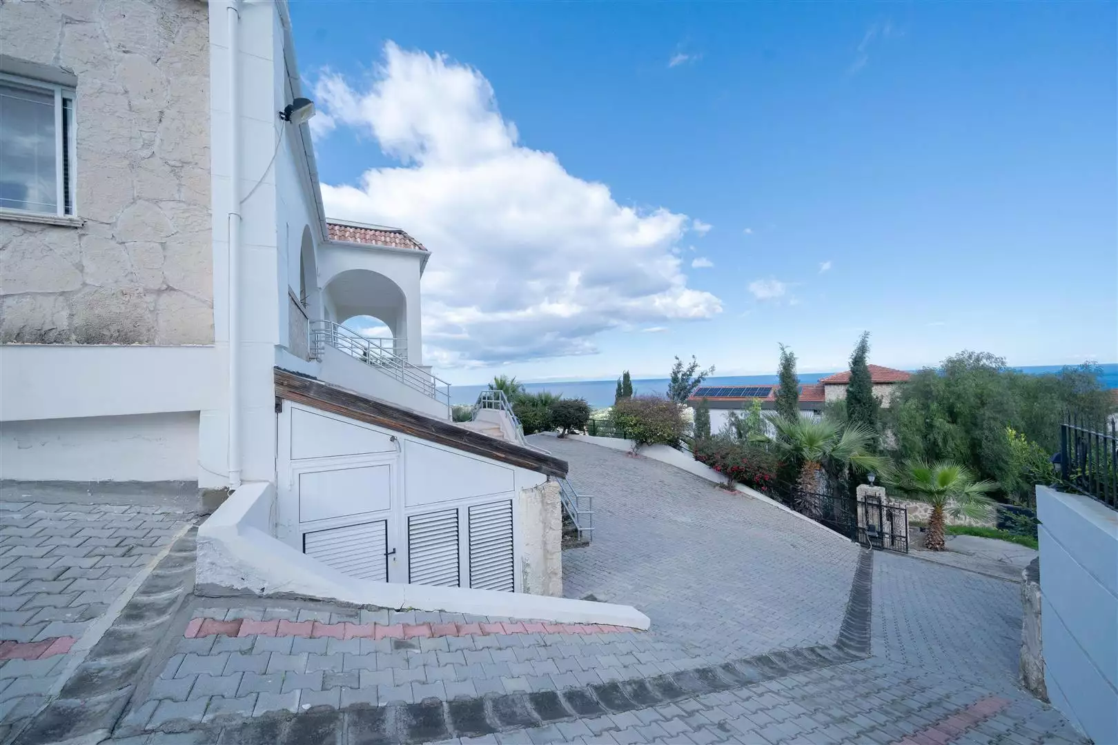 Villa 178m² in Cyprus, Edremith. Priced at 1100000£ rent photo-46