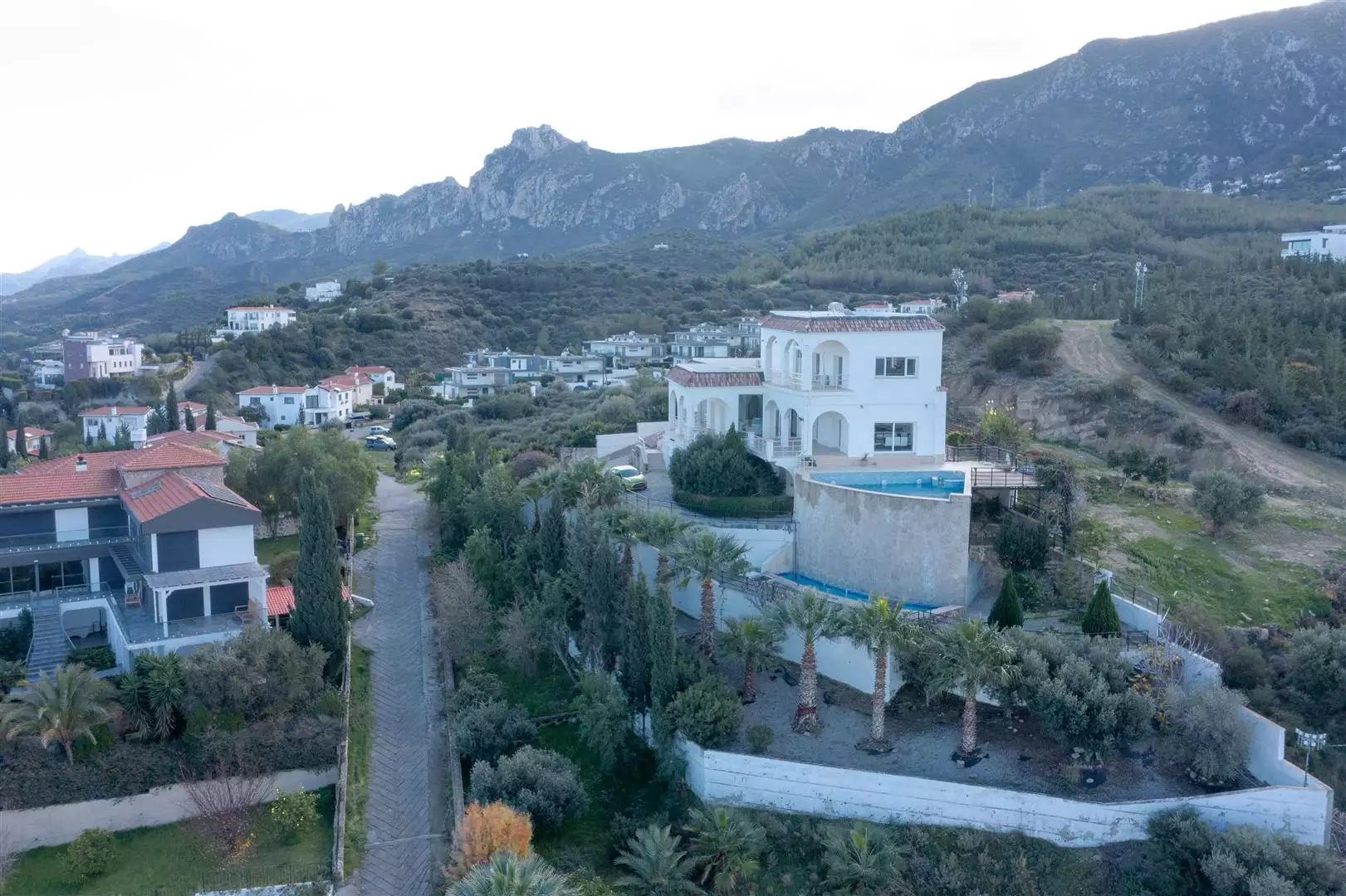 Villa 178m² in Cyprus, Edremith. Priced at 1100000£ rent photo-52