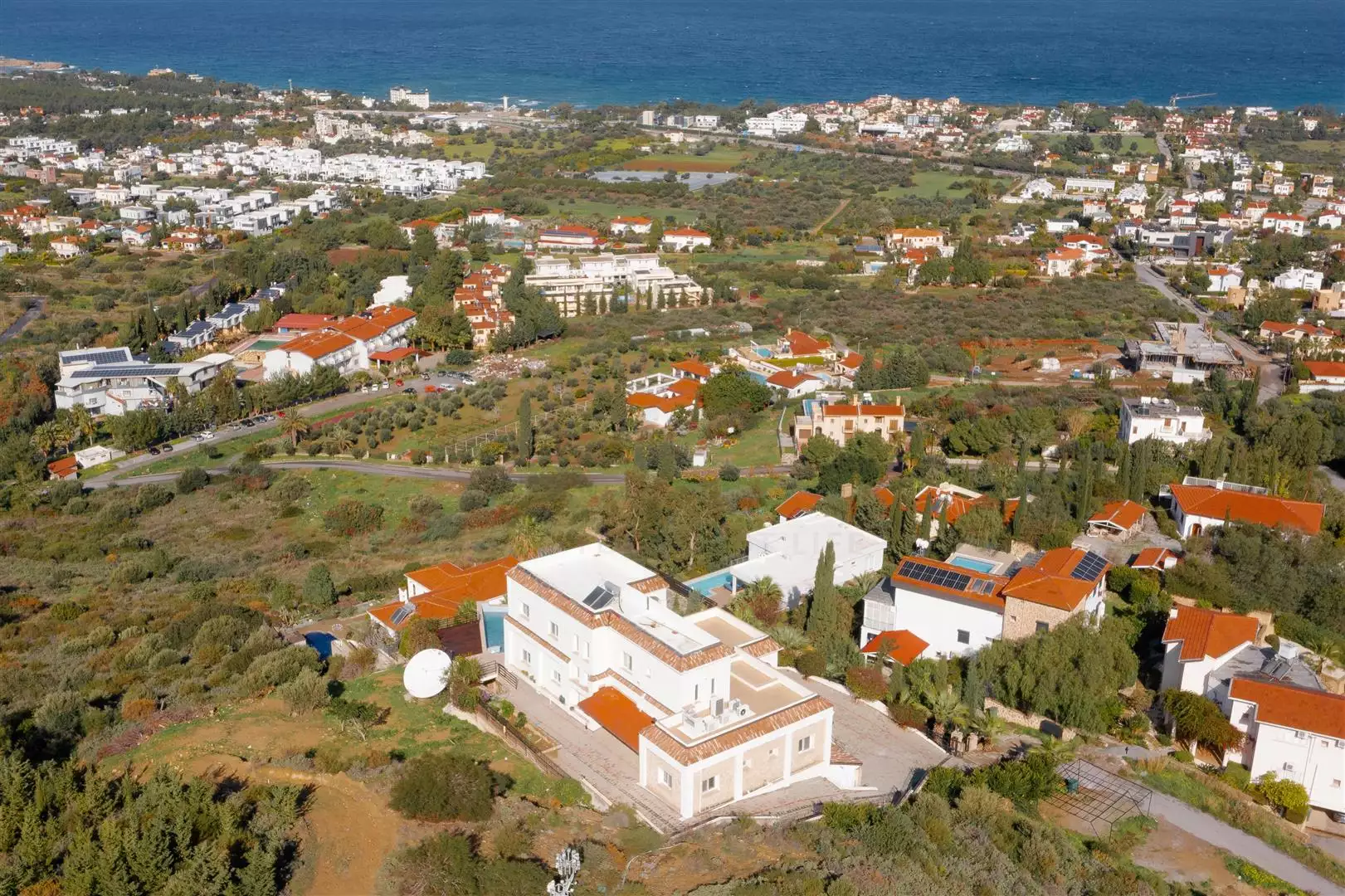 Villa 178m² in Cyprus, Edremith. Priced at 1100000£ rent photo-55