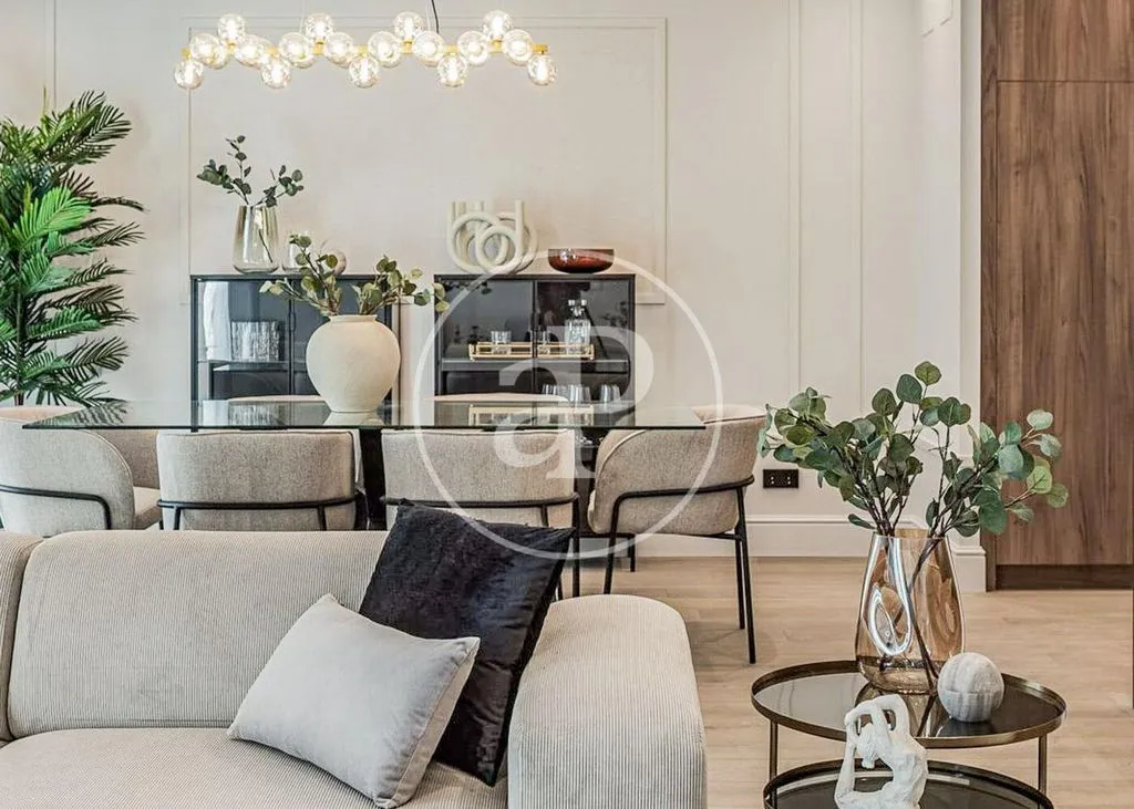 House 302m² in Portugal, Lisbon. Priced at 3680000€ rent photo-4