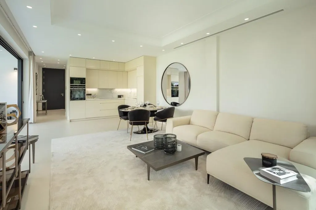 Villa 434m² in Portugal, Oeirash. Priced at 3500000€ rent photo-4