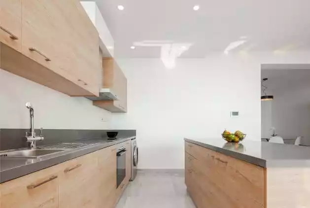 Flat 182m² in Cyprus, Paphos. Priced at 270000€ rent photo-13