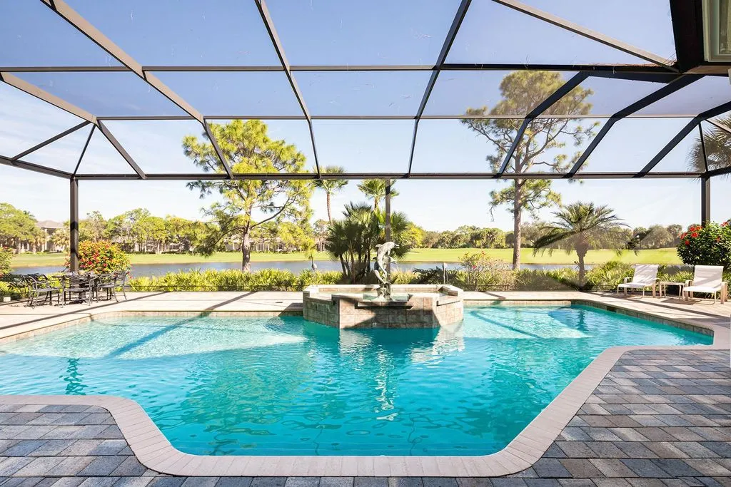 House 422m² in Italy, Naples. Priced at 3558200€ rent photo-4