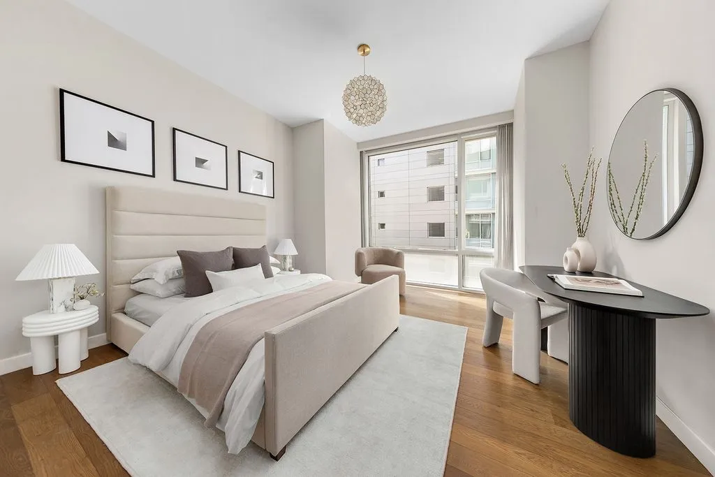 Flat 480m² in USA, New York. Priced at 9826200€ rent photo-6