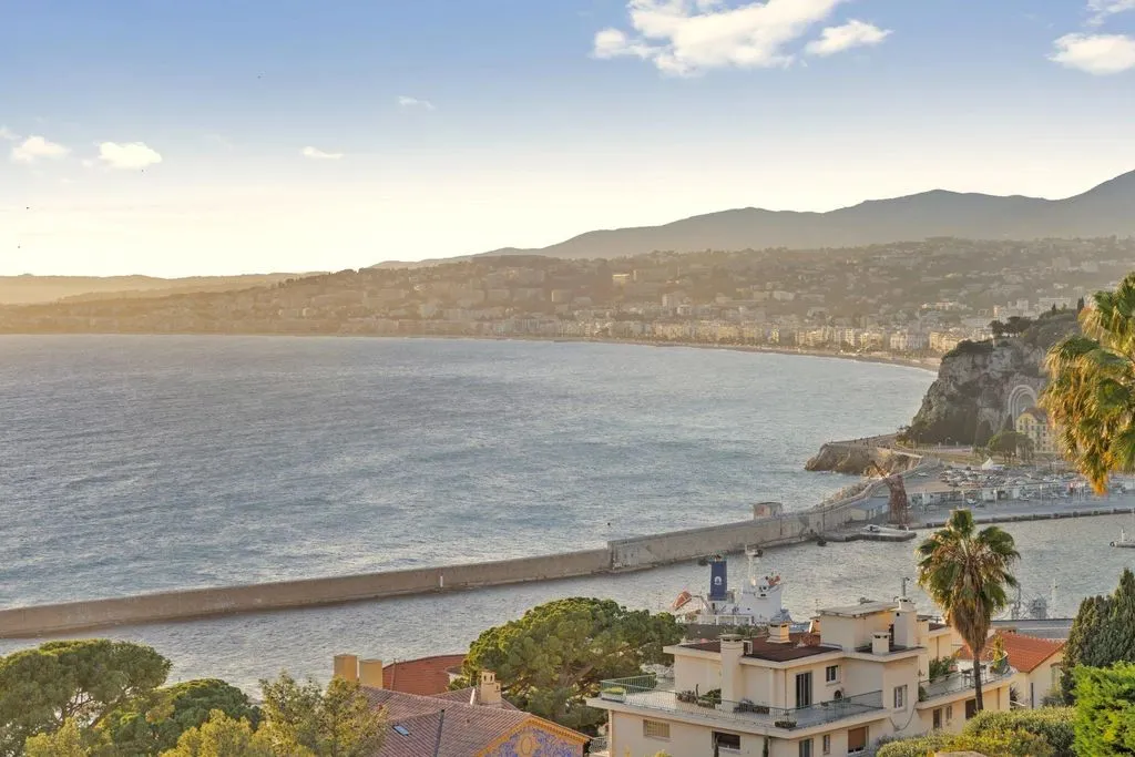 Flat 193m² in Spain, Finestrat. Priced at 2100000€ rent photo-2