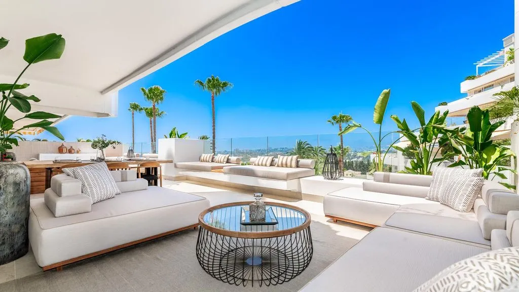Flat 300m² in Portugal, Oeirash. Priced at 1850000€ rent photo-1