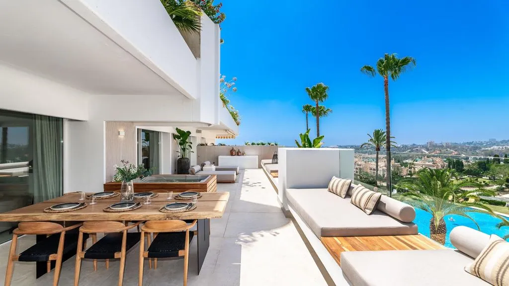 Flat 300m² in Portugal, Oeirash. Priced at 1850000€ rent photo-2