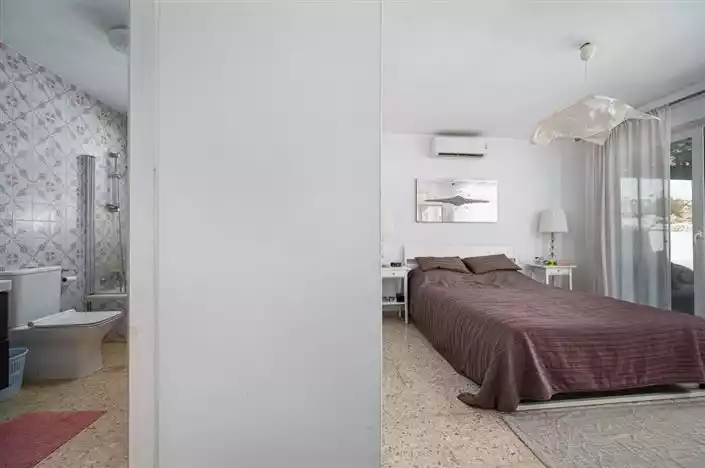 House 77m² in Italy, Cremona. Priced at 999000€ rent photo-23