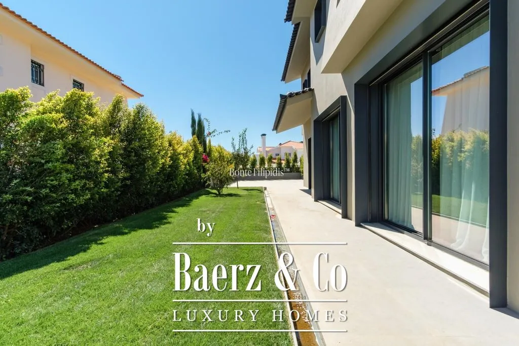 House 280m² in Portugal, Estoril. Priced at 2500000€ rent photo-5