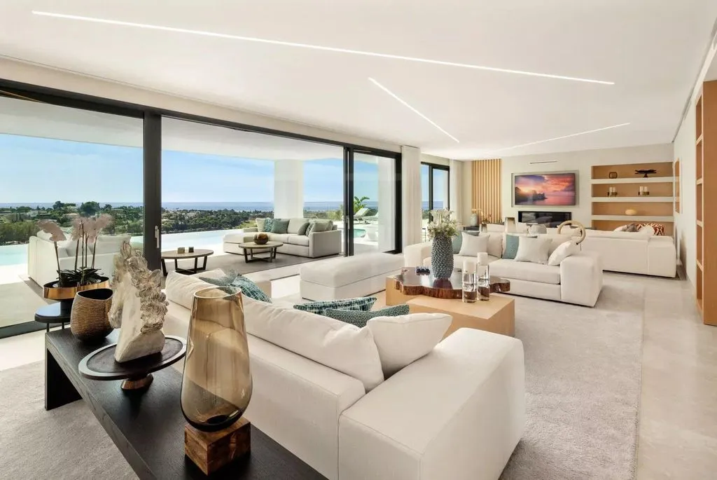 Villa 1365m² in USA, Southbury. Priced at 7650000€ rent photo-3