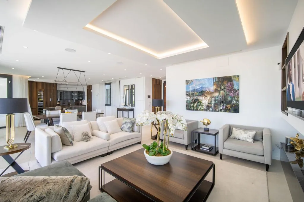 Villa 380m² in Portugal, Oeirash. Priced at 3250000€ rent photo-3