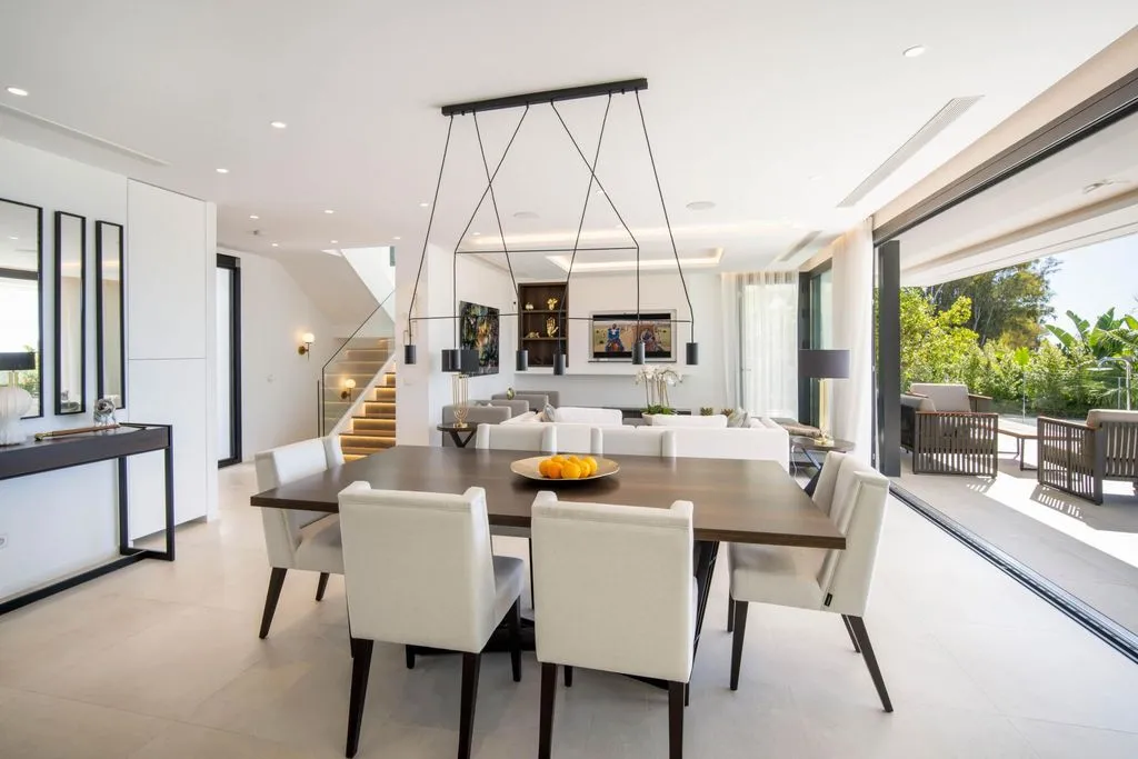 Villa 380m² in Portugal, Oeirash. Priced at 3250000€ rent photo-6
