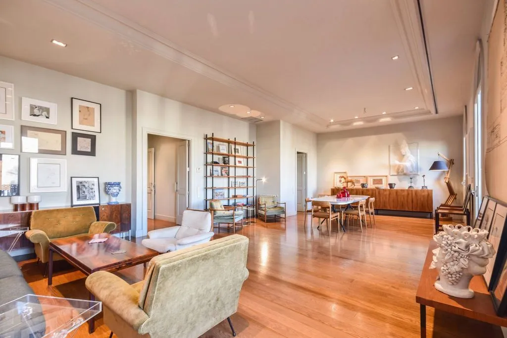 Flat 255m² in France, Menton. Priced at 3500000€ rent photo-3
