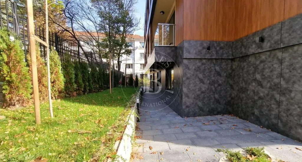 Flat 108m² in USA, Houston. Priced at 315000€ rent photo-4