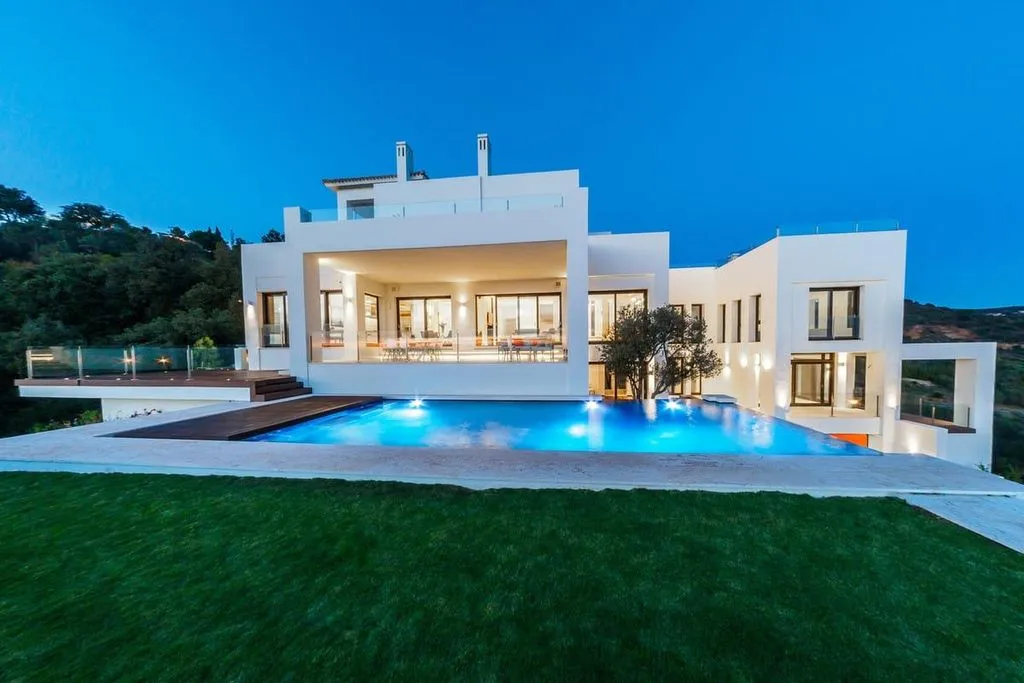 Villa 860m² in Portugal, Oeirash. Priced at 3450000€ rent photo-1