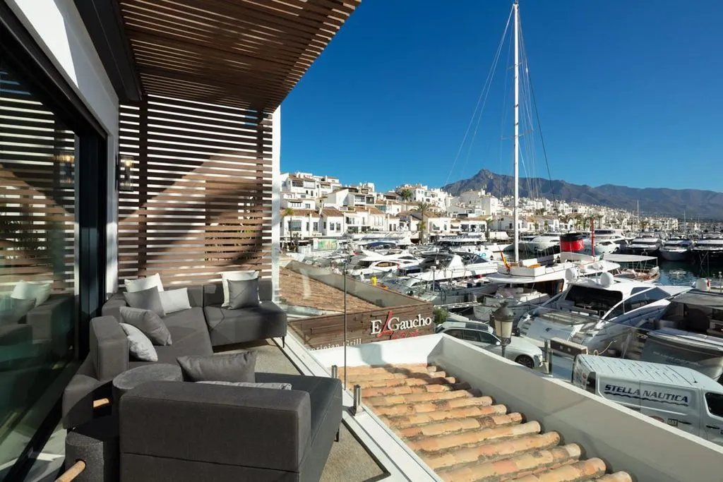 Flat 121m² in Portugal, Oeirash. Priced at 2950000€ rent photo-3