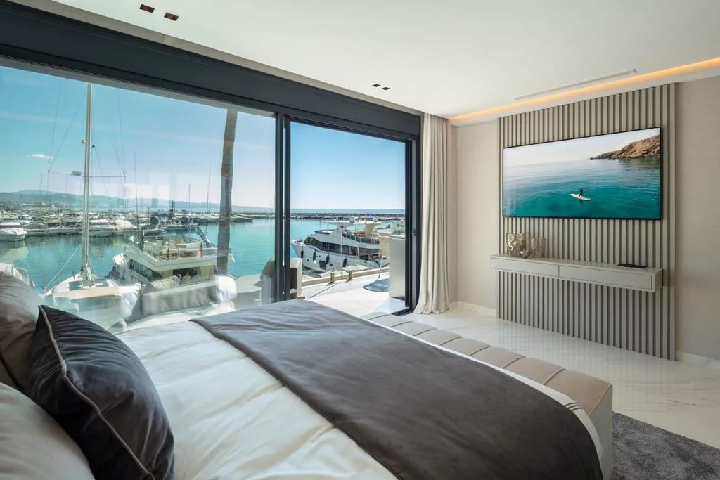 Flat 121m² in Portugal, Oeirash. Priced at 2950000€ rent photo-4
