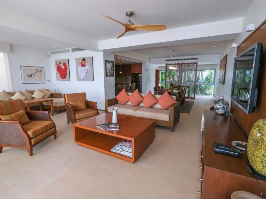 Land 467m² in Thailand, Rawai. Priced at 1070000€ rent photo-4