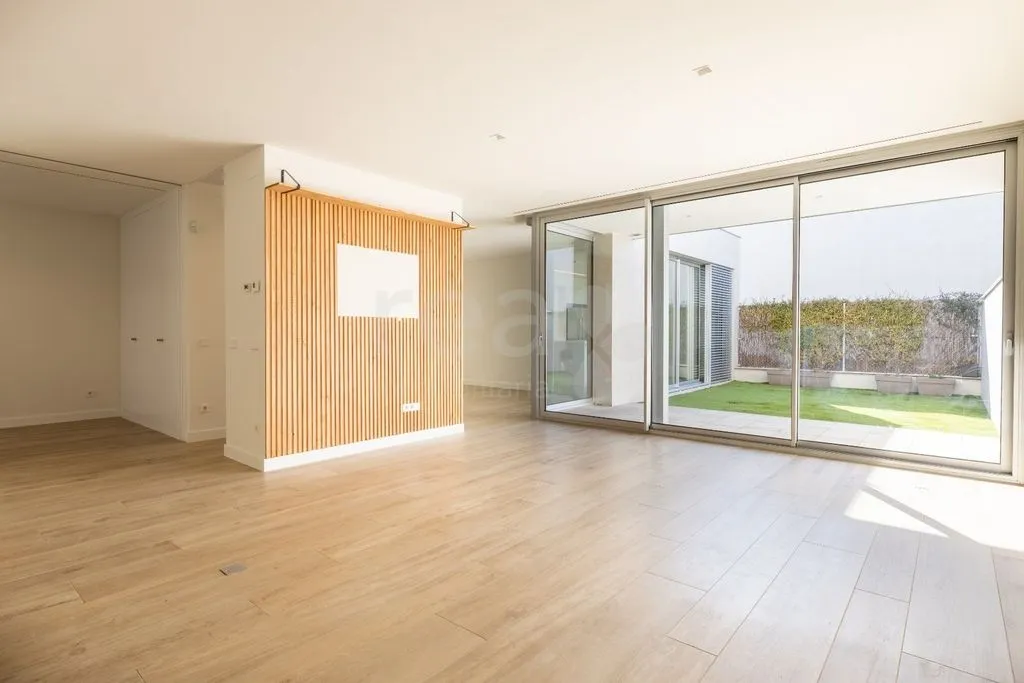 House 273m² in Portugal, Lisbon. Priced at 1350000€ rent photo-1