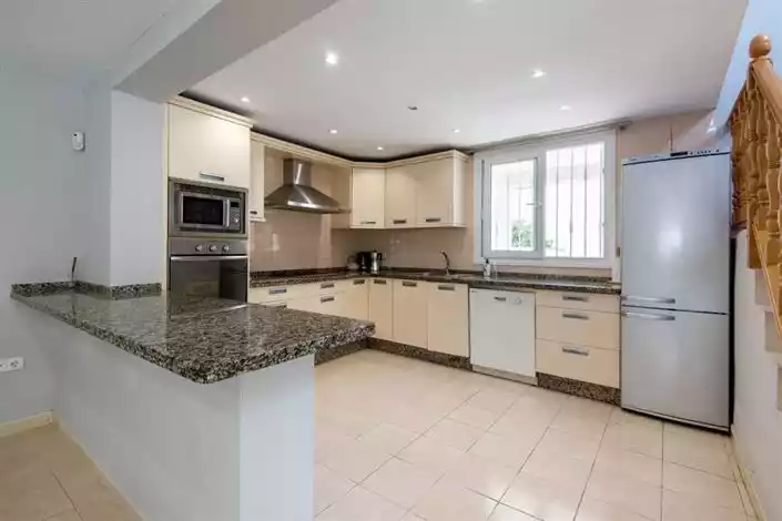 House 129m² in Portugal, Oeirash. Priced at 590000€ rent photo-14