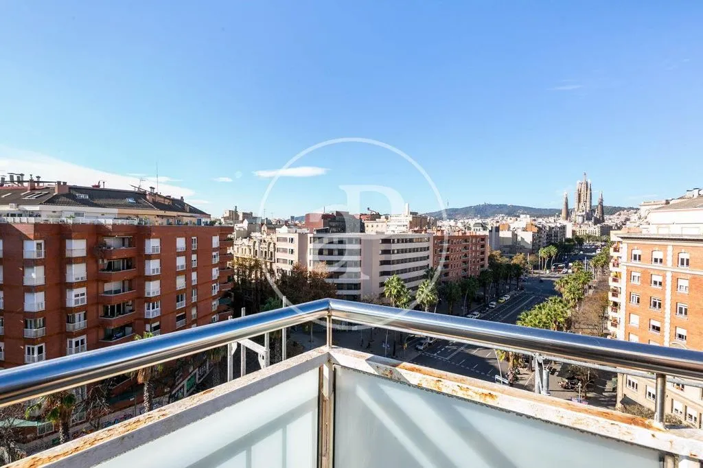 Penthouse 110m² in Spain, Barcelona. Priced at 650000€ rent photo-3