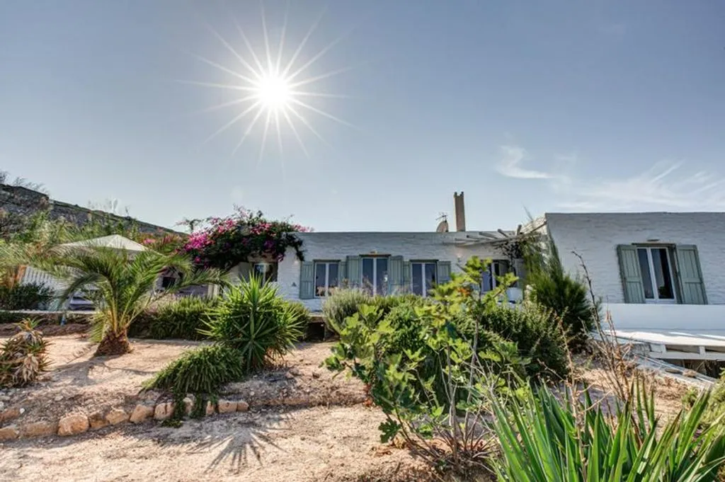 Villa 240m² in Spain, Benisa. Priced at 1500000€ rent photo-4