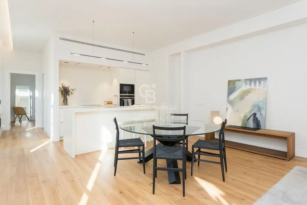 Flat 113m² in France, Menton. Priced at 950000€ rent photo-3